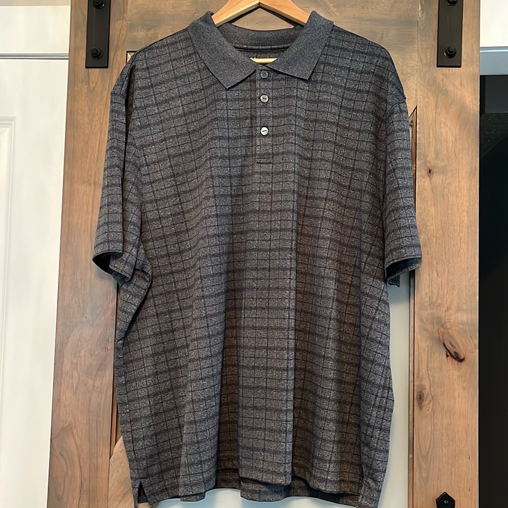 Men’s Cool Pro Grey Collard Shirt Size XXL